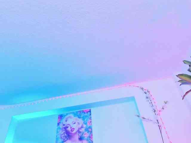 Saamii-robertss01 webcam