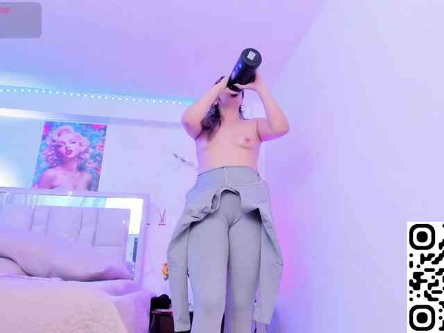 Saamii-robertss01 webcam