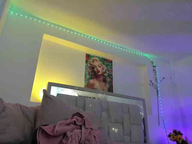 Saamii-robertss01 webcam
