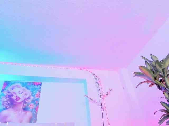 Saamii-robertss01 webcam
