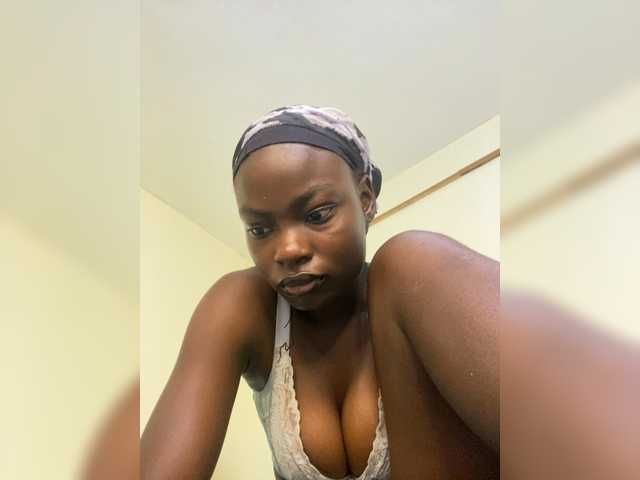 Viper-mistress254 live cam on BongaCams