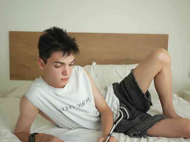 Mattyhewhotty
