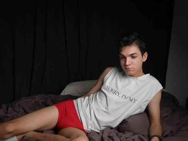 Mattyhewhotty