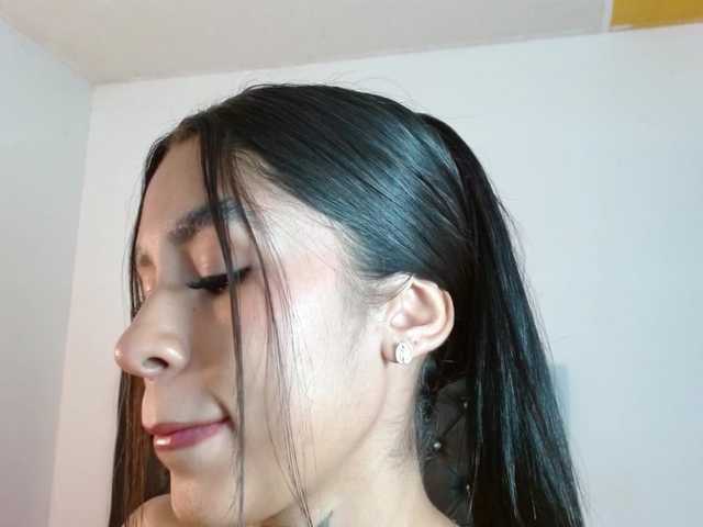 ameliejoness17 live webcam show