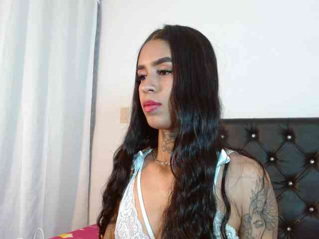 ameliejoness17 webcam