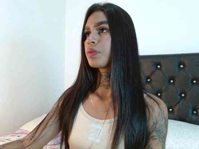 ameliejoness17 webcam