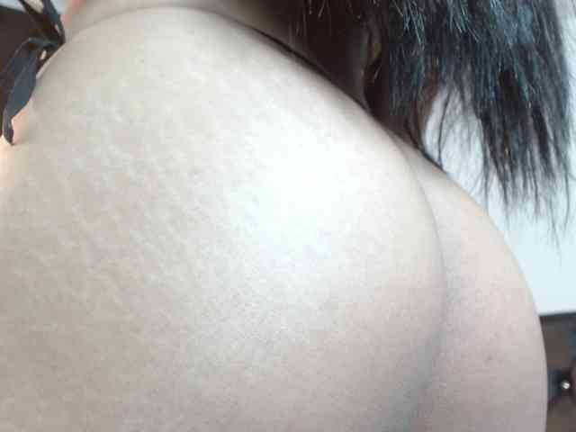 ameliejoness17 webcam