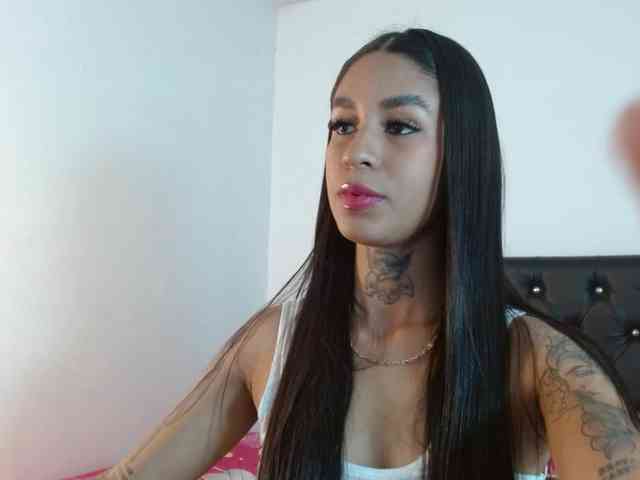 ameliejoness17 webcam