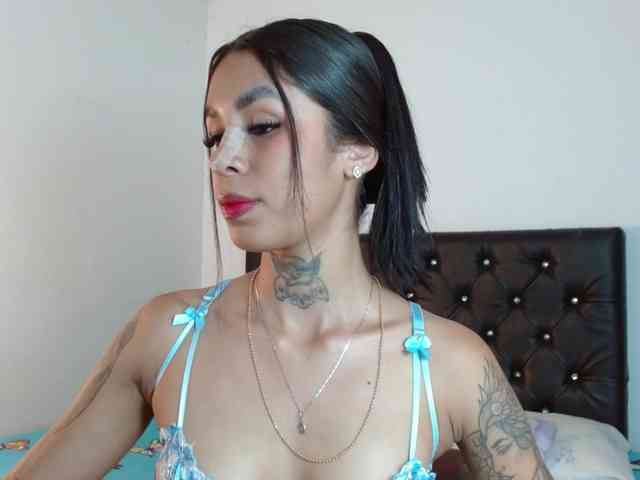 ameliejoness17 webcam