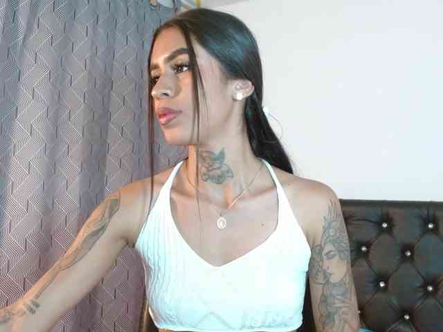ameliejoness17 webcam