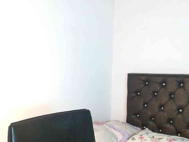 ameliejoness17 webcam