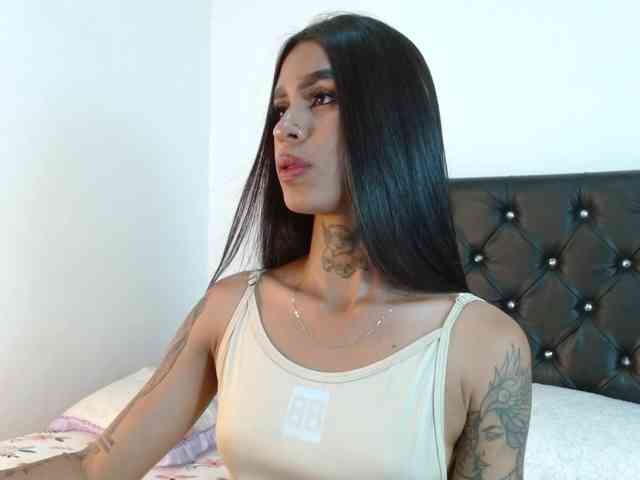 ameliejoness17 webcam