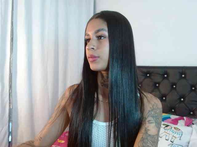 ameliejoness17 webcam