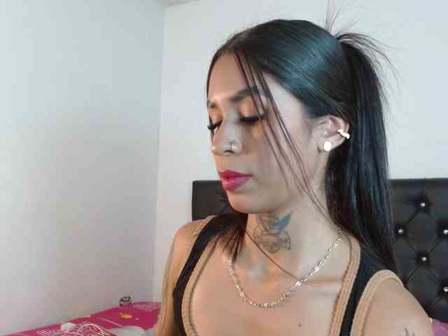 ameliejoness17 webcam