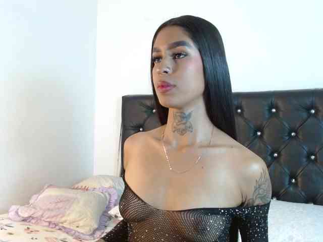 ameliejoness17 webcam