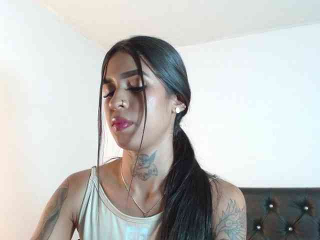 ameliejoness17 webcam