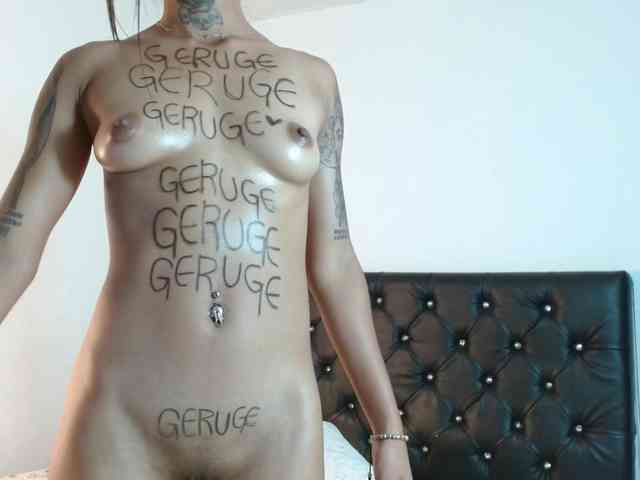 ameliejoness17 webcam