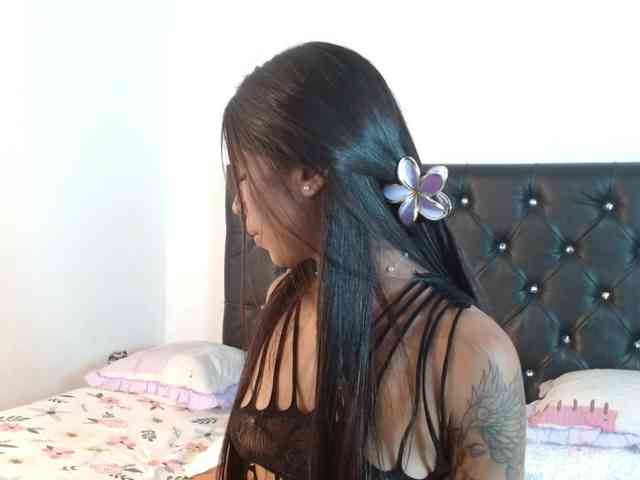 ameliejoness17 webcam