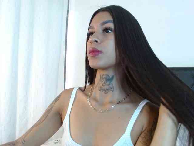 ameliejoness17 webcam