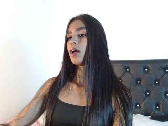 ameliejoness17 webcam