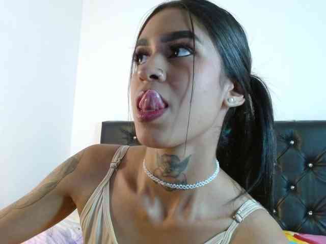 ameliejoness17 webcam