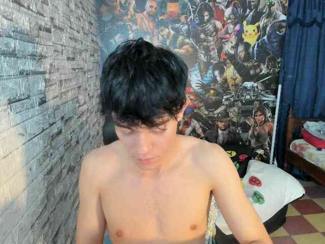 jay-orange Live Webcam on BongaCams