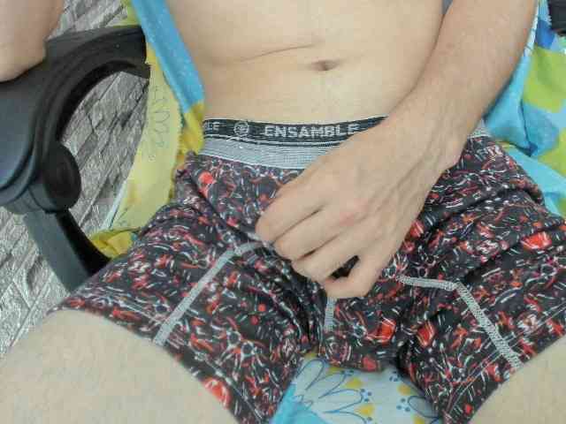 jay-orange Live Webcam on BongaCams