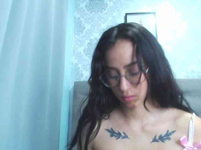 alanamartinez webcam