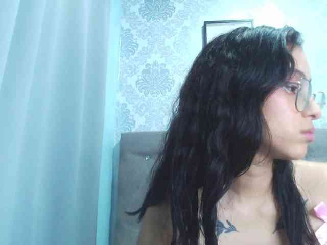 alanamartinez webcam