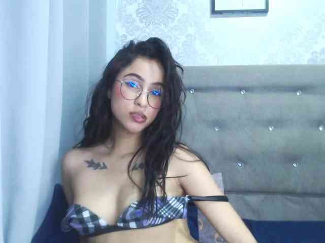 alanamartinez webcam