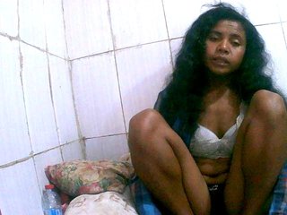 Carennehot2's Live Webcam