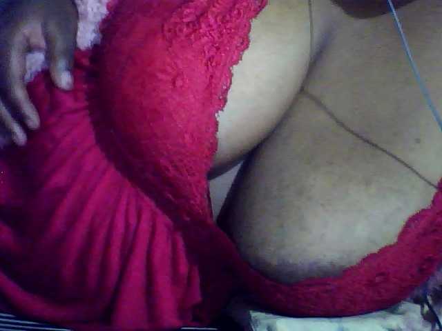 Carennehot2 live cam on BongaCams