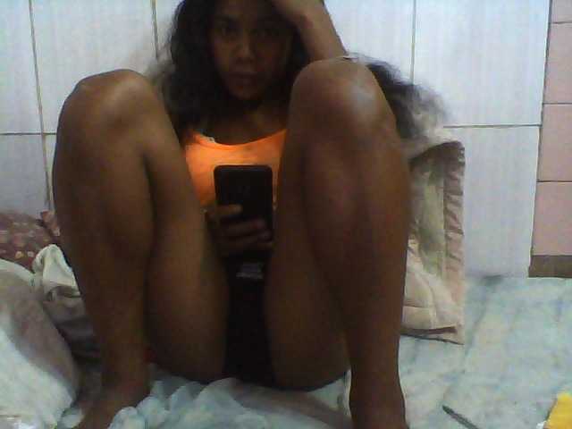 Carennehot2 live cam on BongaCams