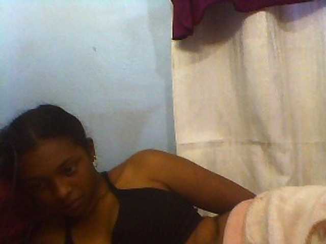 Carennehot2 live cam on BongaCams