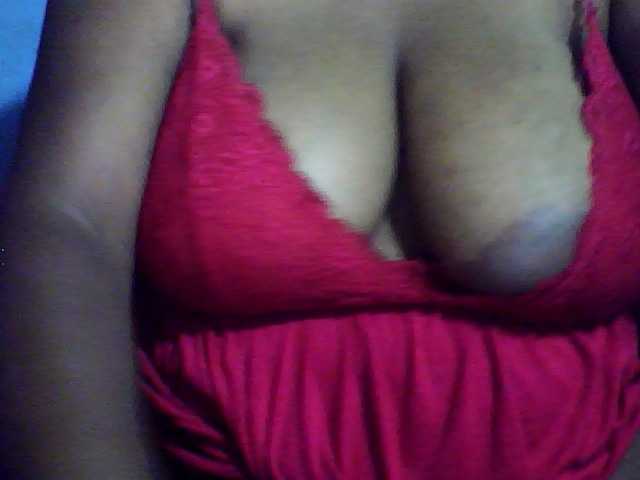 Carennehot2 live cam on BongaCams