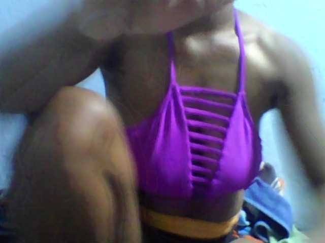Carennehot2 live cam on BongaCams