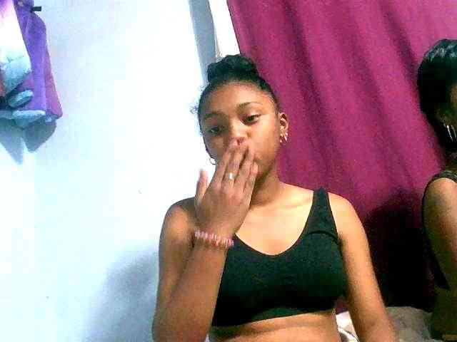 Carennehot2 webcam