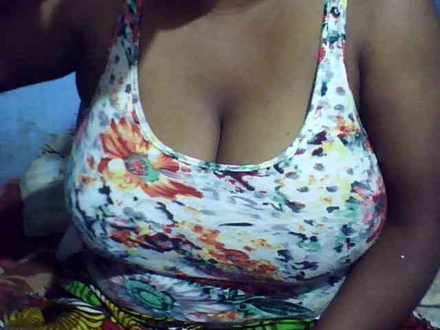Model: Carennehot2