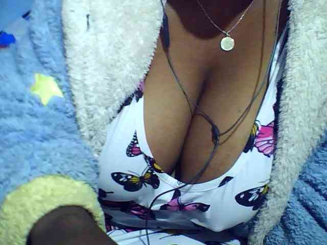 Carennehot2 webcam