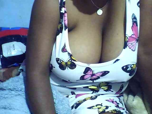 Carennehot2 webcam