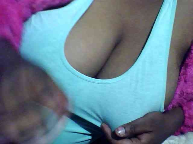 Carennehot2 webcam
