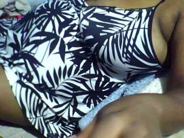 Carennehot2 Carennehot2