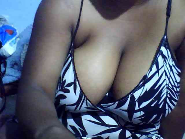 Model: Carennehot2