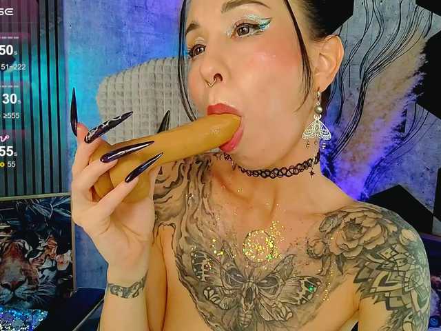 Vespera's BongaCams show and profile