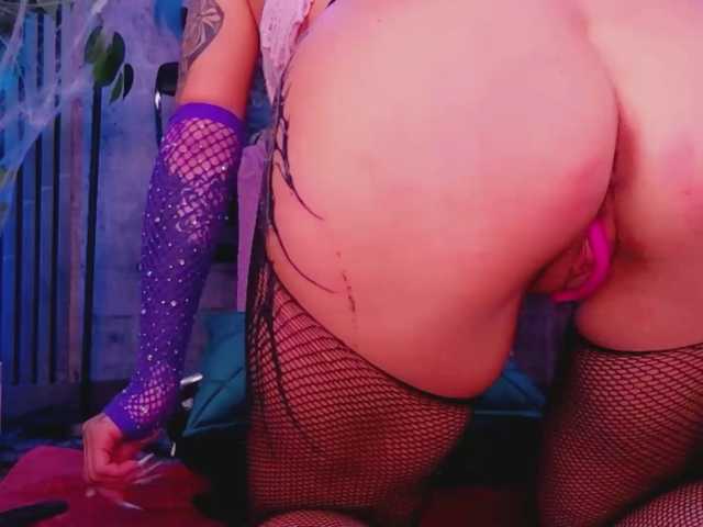 Vespera, live now on BongaCams