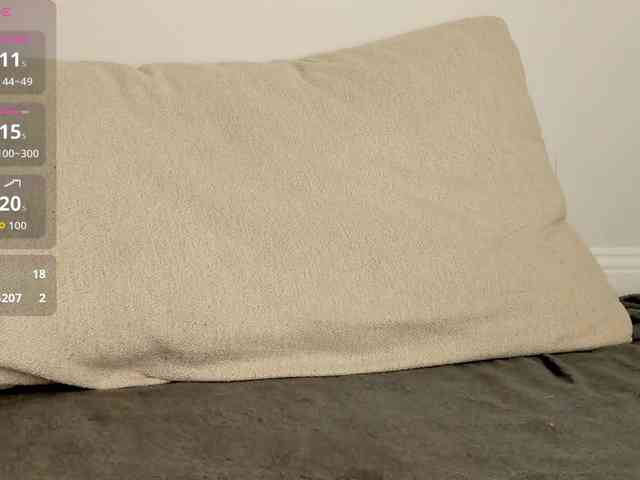MiaCarmin webcam