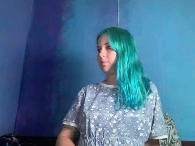 le modèle LisaloveX est en webcam porno dans un show sur le site bongacams, il possède les tags suivants: White/Caucasian,Blonde,Shaved