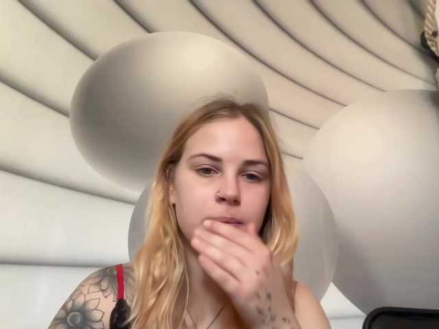 LisaloveX live cam on BongaCams