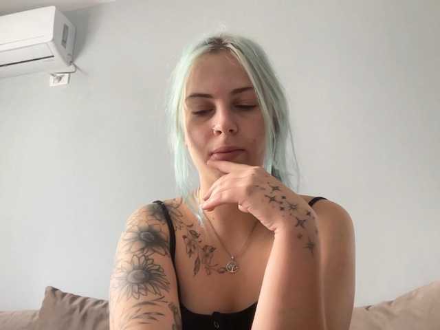 LisaloveX live cam preview