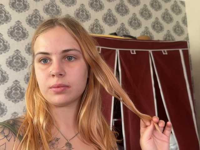 LisaloveX live cam on BongaCams